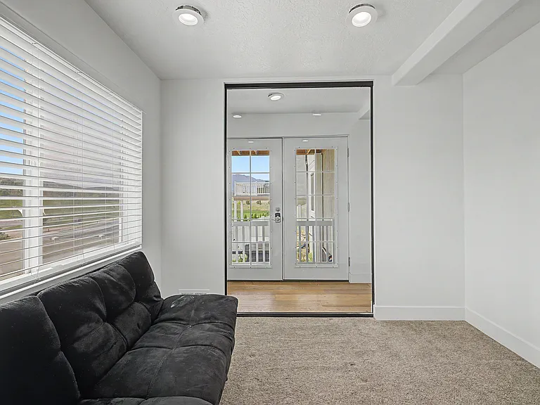 1529 W Stone Gate Dr — Photo 30
