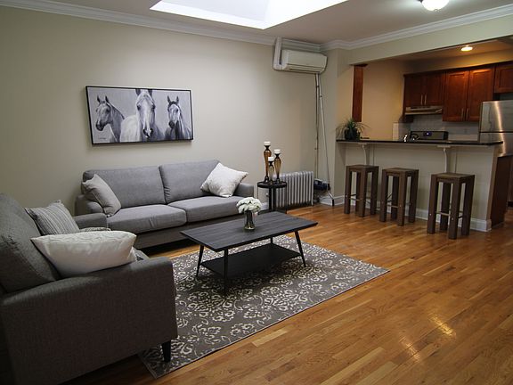 2nd image of 2024 31st St APT D6