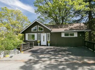 383 Davos Dr, Crestline, CA 92325