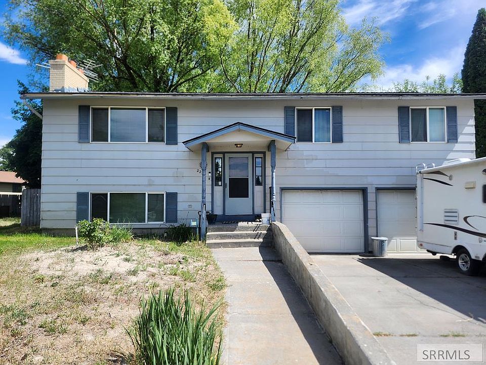 1st image of 2219 Dickson Cir E