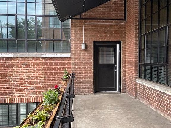 4th image of 505 6th St SW #102