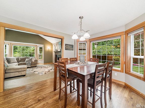 5th image of 4709 Crisman Ct SE