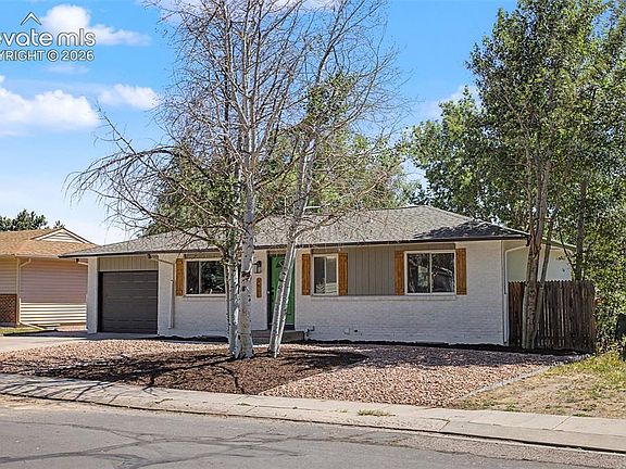 3rd image of 3811 Encino St