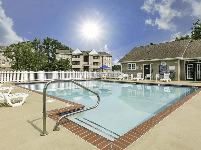 Nicely maintained pool deck