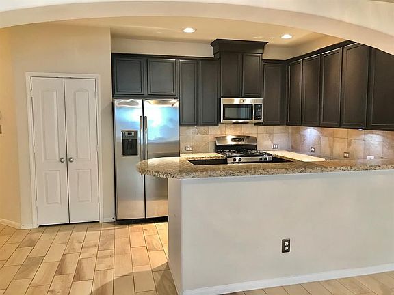 3rd image of 8314 Columbia Forest Dr