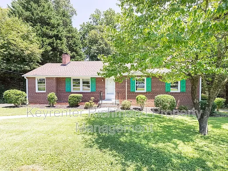 2811 Bon Oaks Ln