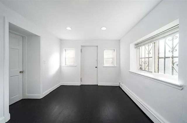 1 bed, 1.0 bath, $2,350 — Photo 2