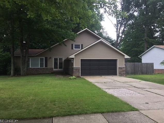 1st image of 15276 Hemlock Ln