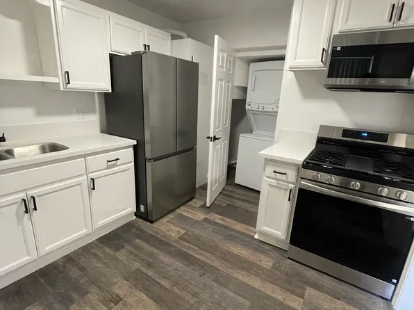 226 S McCoy Rd, Orange, CA 92868