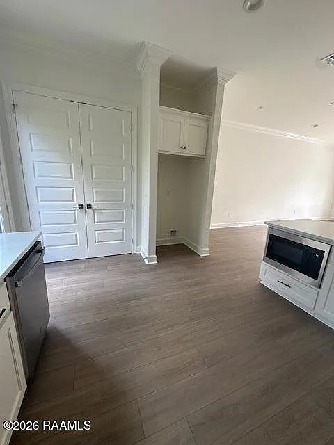 2 bed, 2.5 bath, 1398 sqft, $1,950 — Photo 4