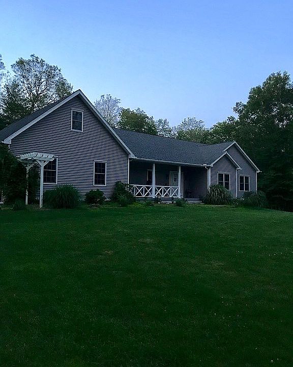2nd image of 170 Pleasure Hill Rd