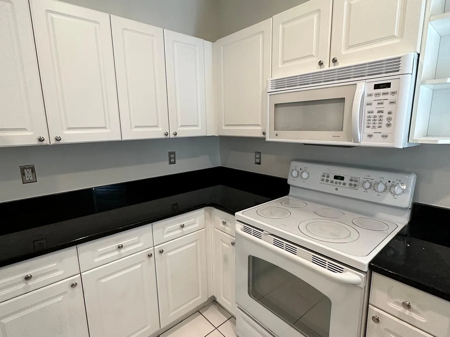 405 La Travesia Flora — Photo 3