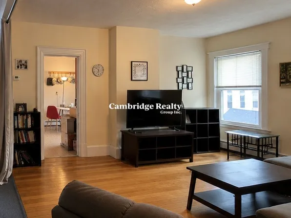 504 Cambridge St, Cambridge, MA