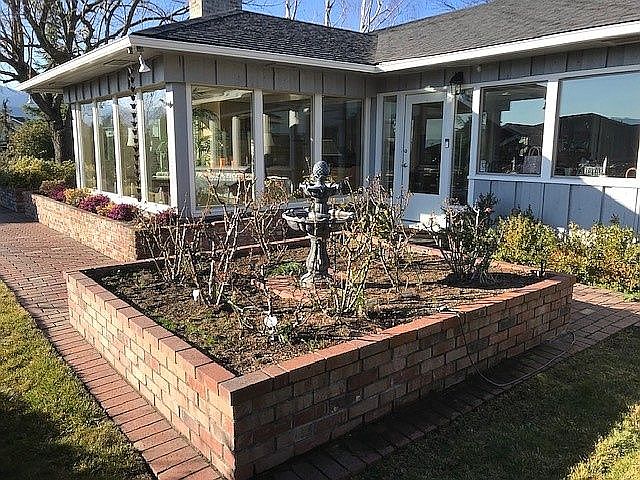 2nd image of 810 Amerman Dr