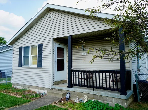 3002 Harmont Ave NE, Canton, OH 44705