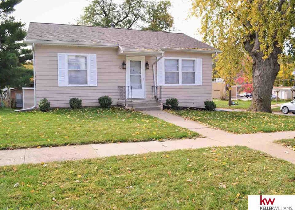 1st image of 721 Avenue C