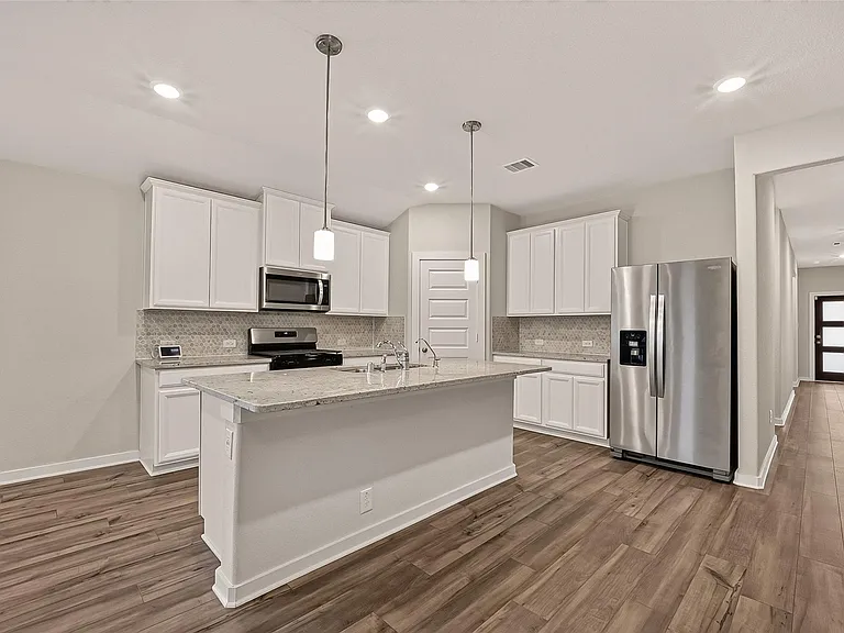 3219 Garner Ln — Photo 8