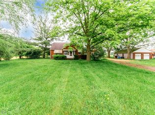 9509 Reed Rd, Columbia Station, OH 44028