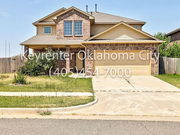 2nd image of 2409 Rosa Cir