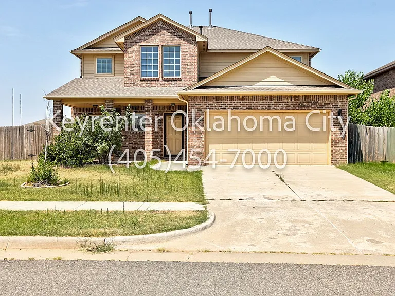 2409 Rosa Cir — Photo 2
