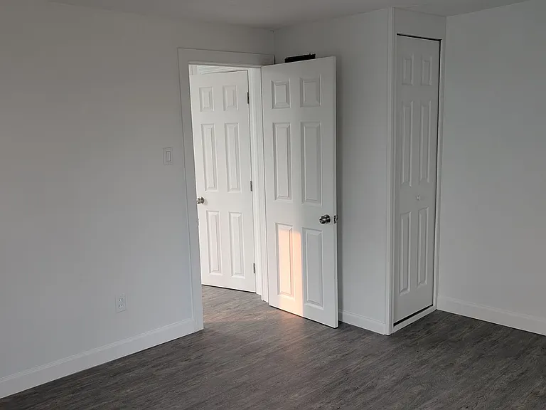 414 N 3rd St #2 — Photo 13