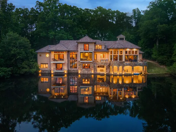 102 Anna Lake Ln, Cary, NC 27513