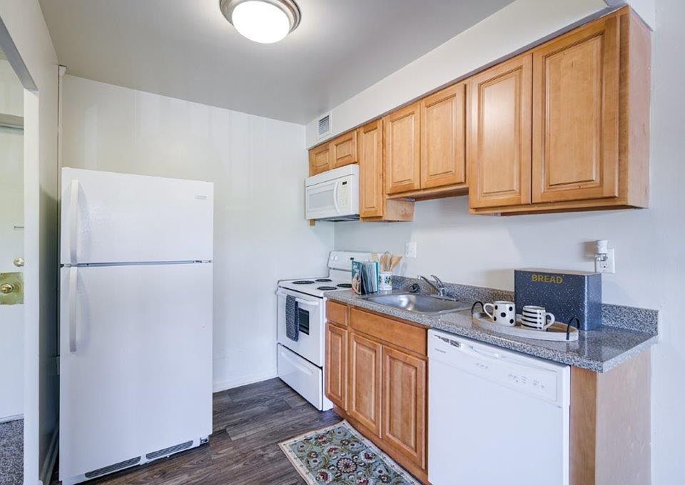 Lexington House Apartment Homes 106 Chestnut St Cherry Hill NJ Zillow