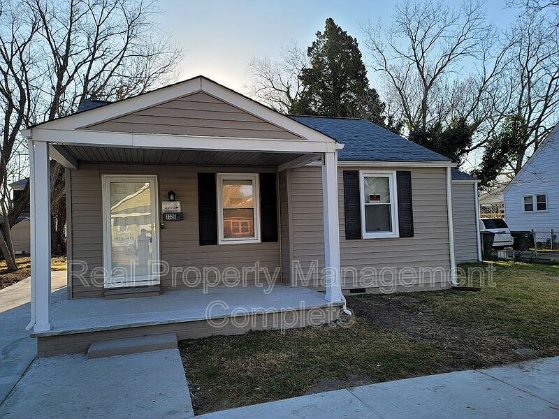 1st image of 3326 Marne Ave