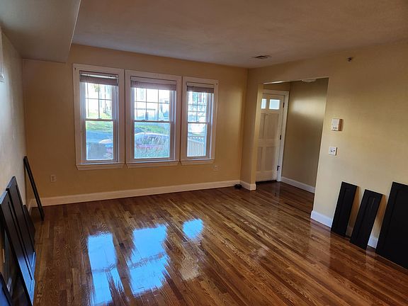 5th image of 4-6 Sunnyside St #1