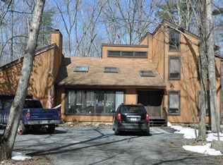 3236 Greenbriar Dr, East Stroudsburg, PA