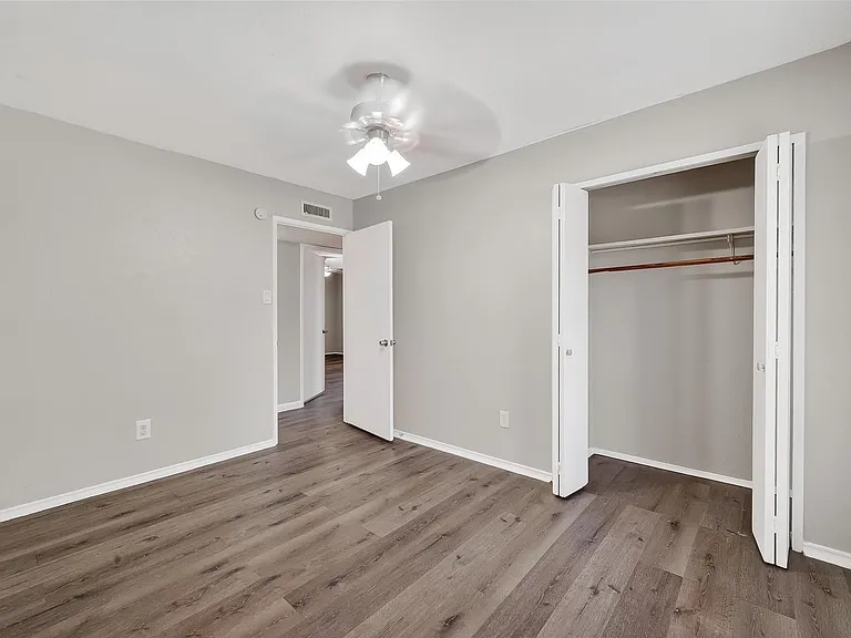 14034 Lourdes Dr — Photo 24