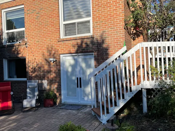 30 Kline Ct #Basement, Brampton, ON L6Z 1E5