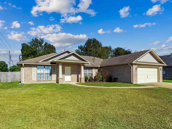 6398 Cattle Dr, Pensacola, FL 32526