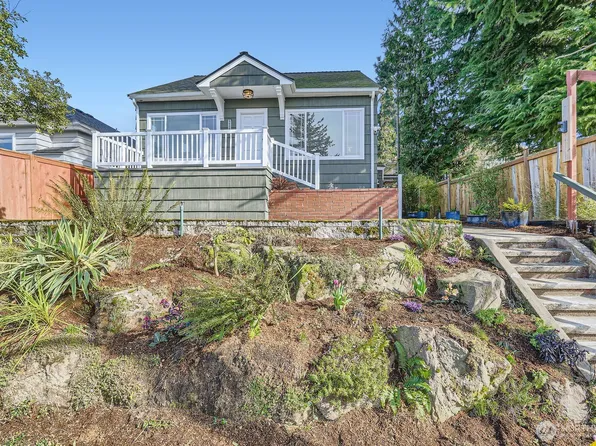 3630 46th Avenue SW, Seattle, WA 98116