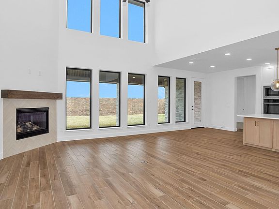 3rd image of 25246 Bamburgh Dr