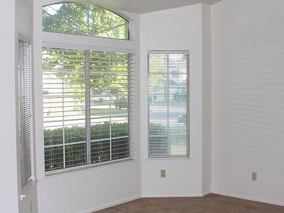 2nd image of 8504 Casablanca Way