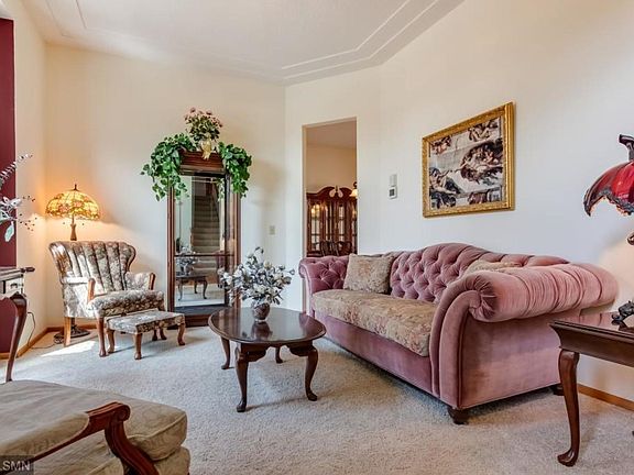5th image of 751 Winterberry Dr