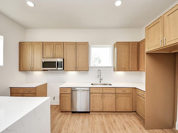 2nd image of 5905 Urban Pines St
