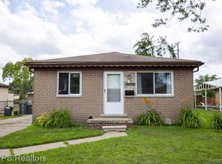 22730 Masonic Blvd, Saint Clair Shores, MI 48082