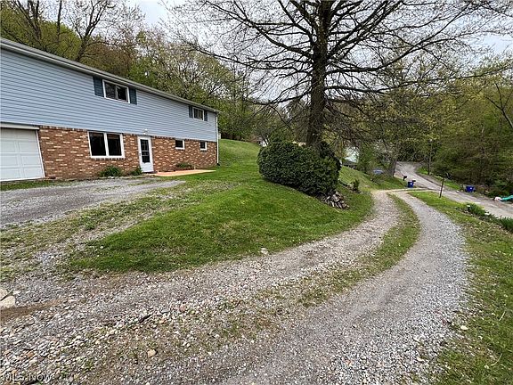 3rd image of 325 Canton St