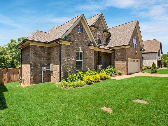 3rd image of 758 Rolling Creek Dr