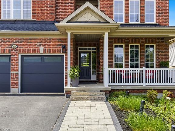 3rd image of 905 Marigold Ct