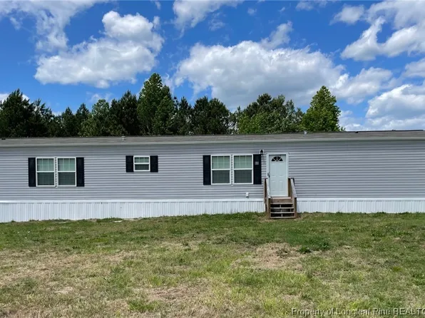 60 Erin Dr, Cameron, NC 28326