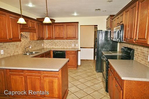 4th image of 216 Chanticleer Pl