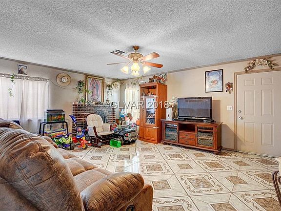 4th image of 809 Sportsman Dr