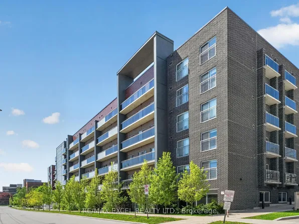 251 Hemlock St #615, Waterloo, ON N2L 0H2