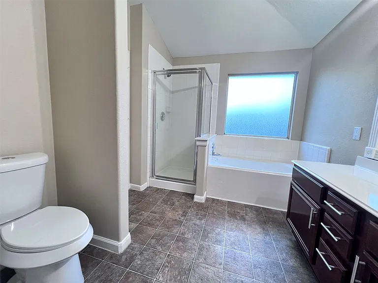 11750 Pinemeade Ln — Photo 35