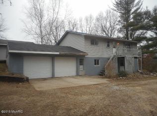 10623 Podunk Ave NE, Greenville, MI 48838