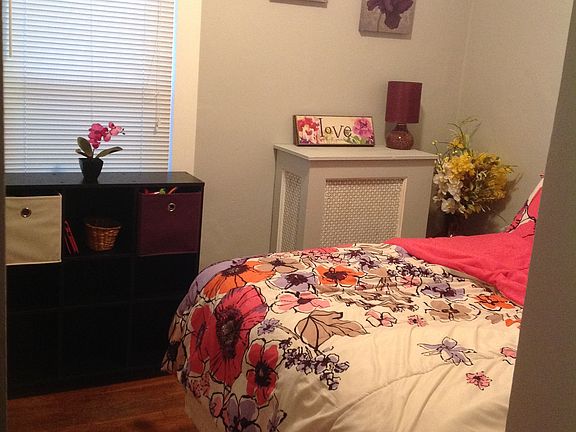 2nd floor bedroom 