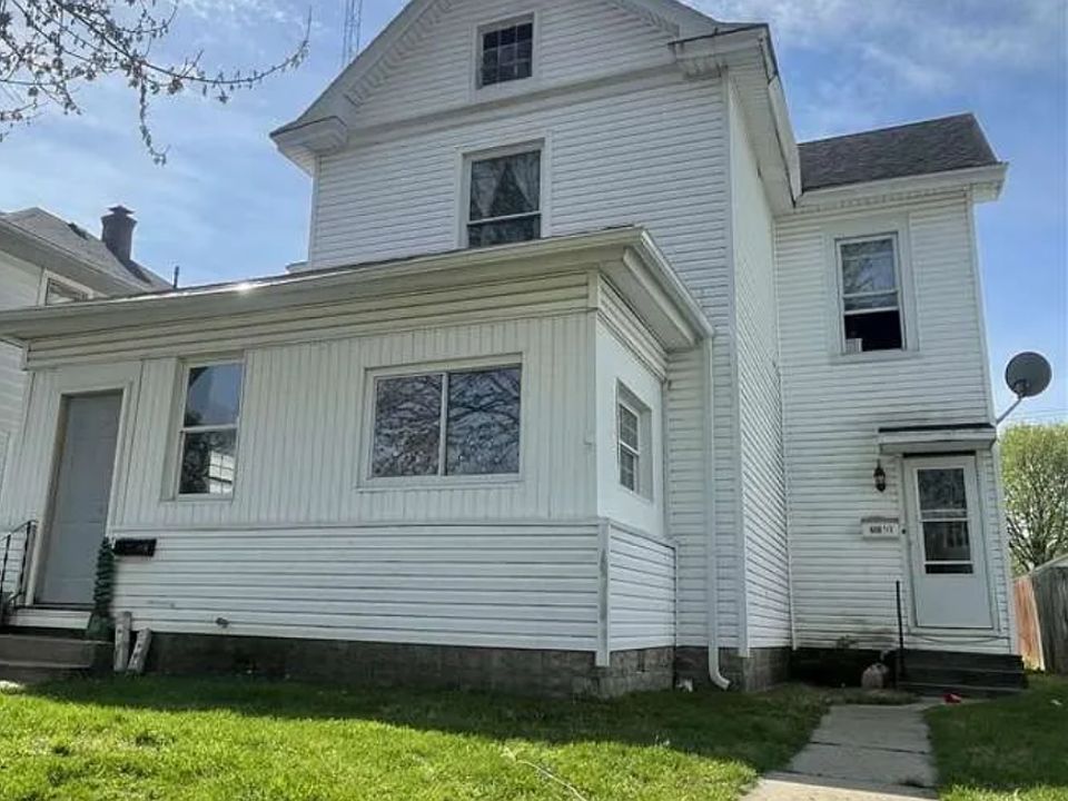 1st image of 217 Kinsey St #2